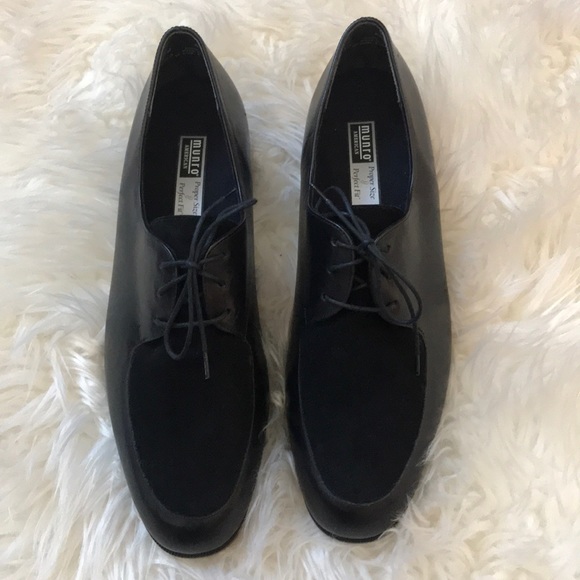 Munro Shoes - Munro Black leather/suede tie shoes